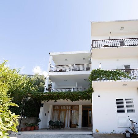 Apartmani Marta Tučepi Zewnętrze zdjęcie