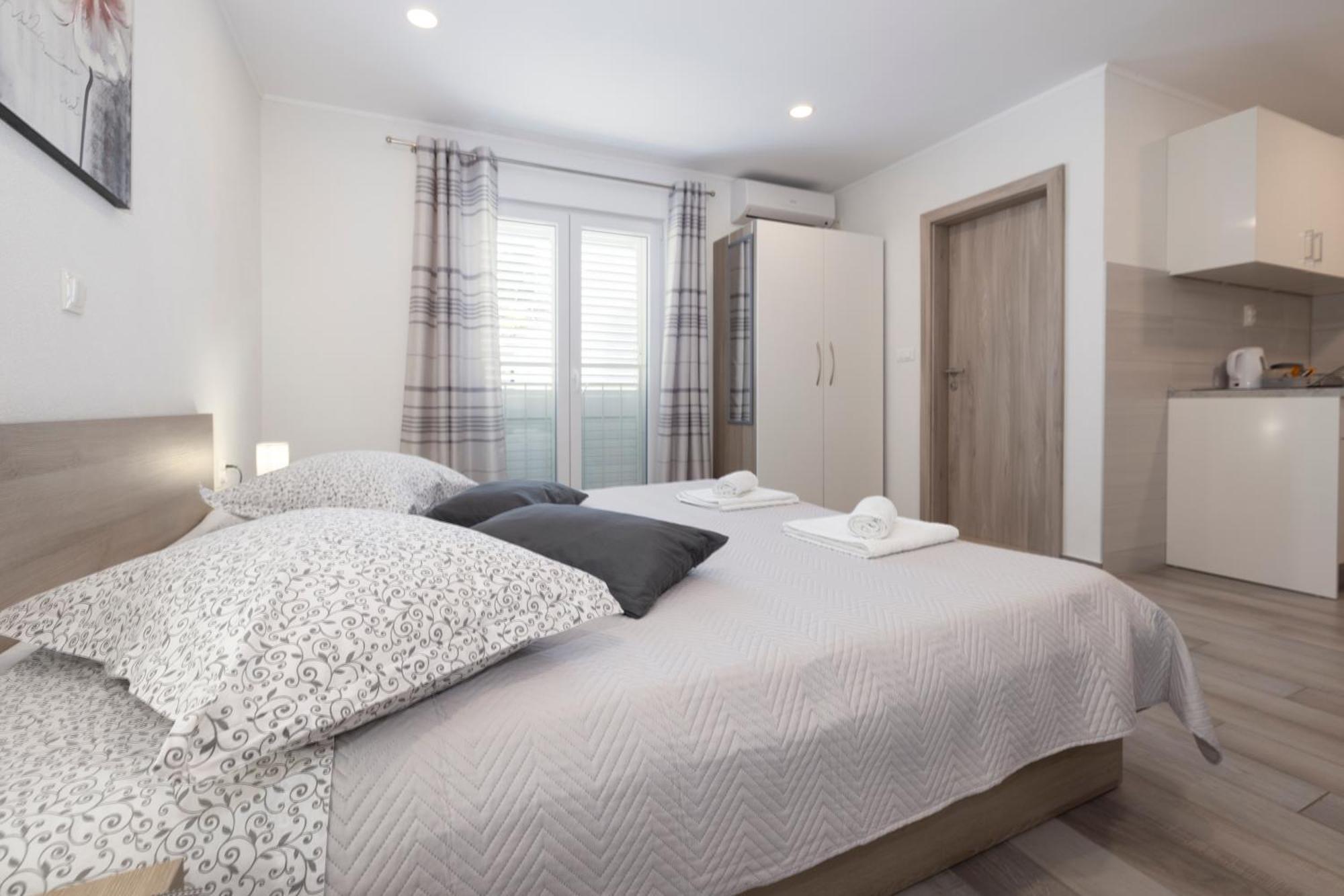 Apartmani Marta Tučepi Zewnętrze zdjęcie