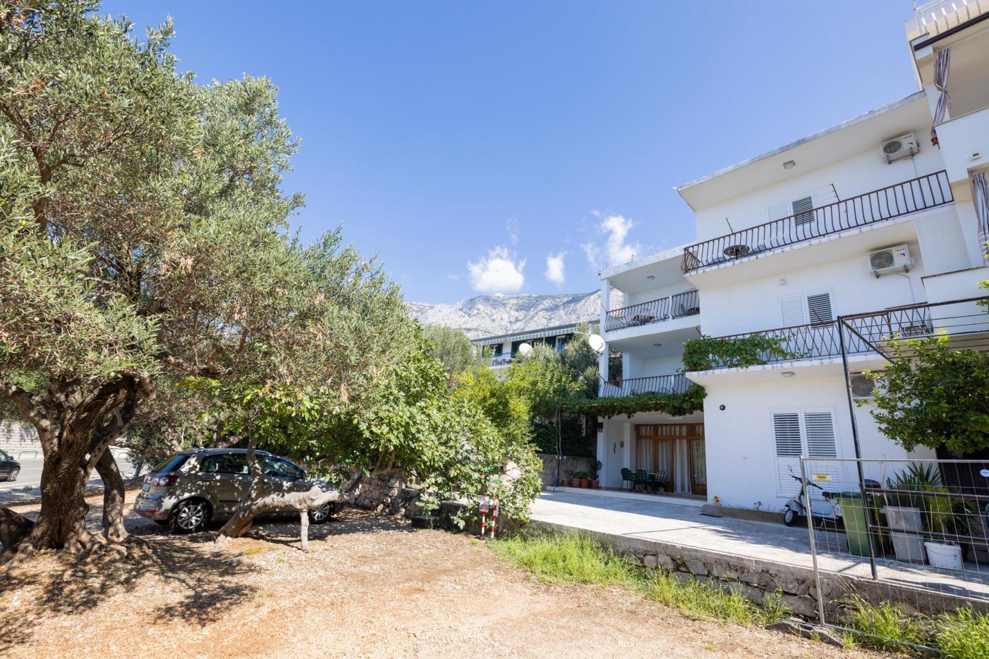 Apartmani Marta Tučepi Zewnętrze zdjęcie