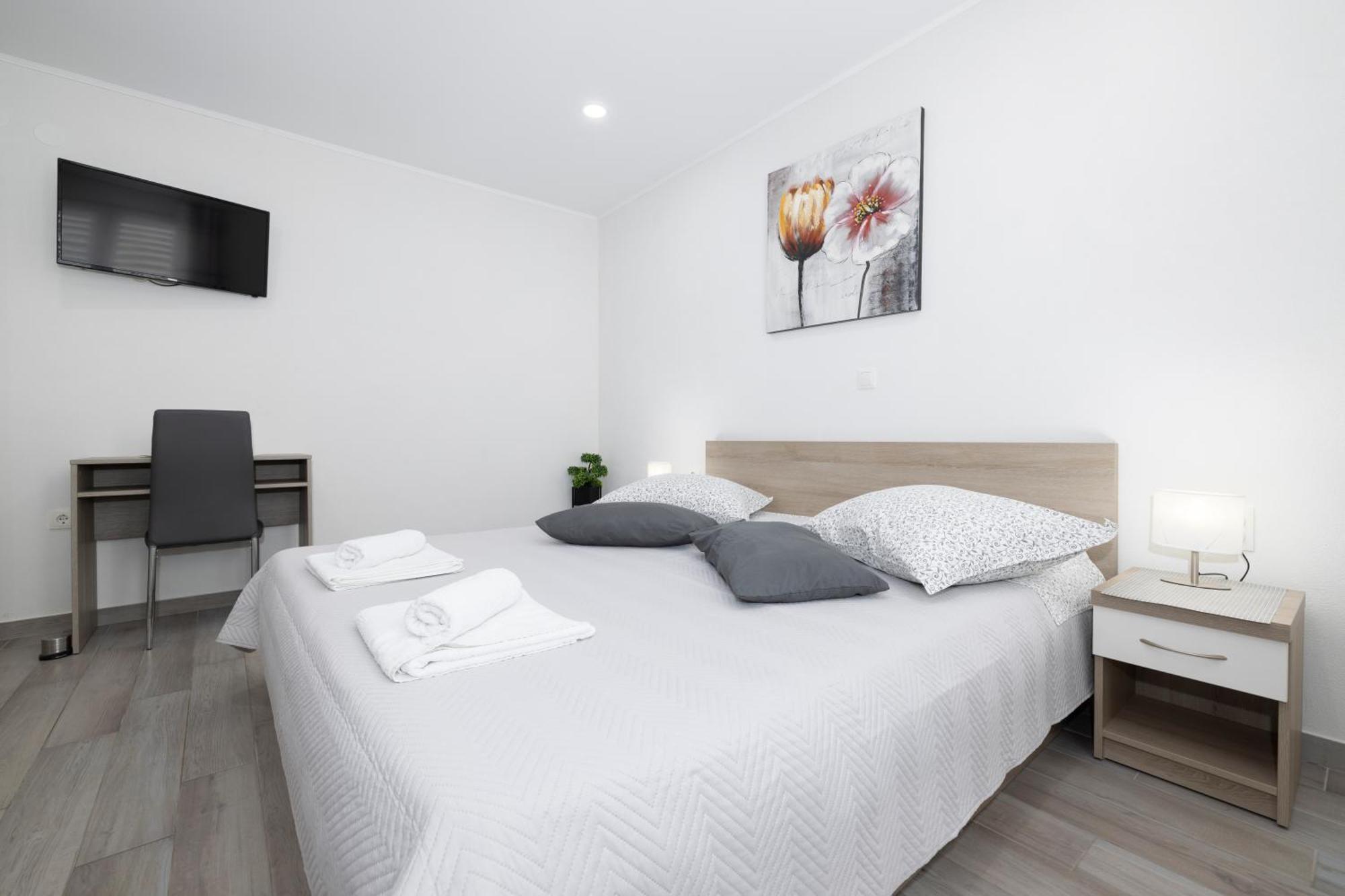 Apartmani Marta Tučepi Zewnętrze zdjęcie