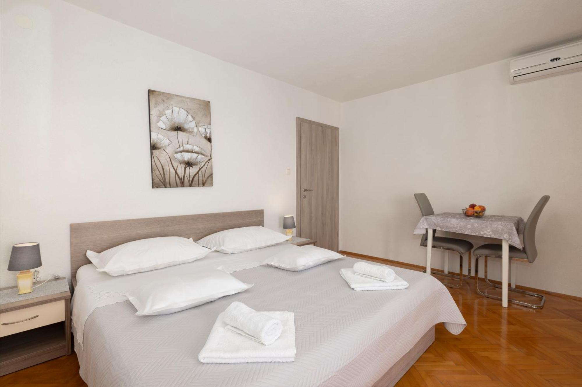 Apartmani Marta Tučepi Zewnętrze zdjęcie