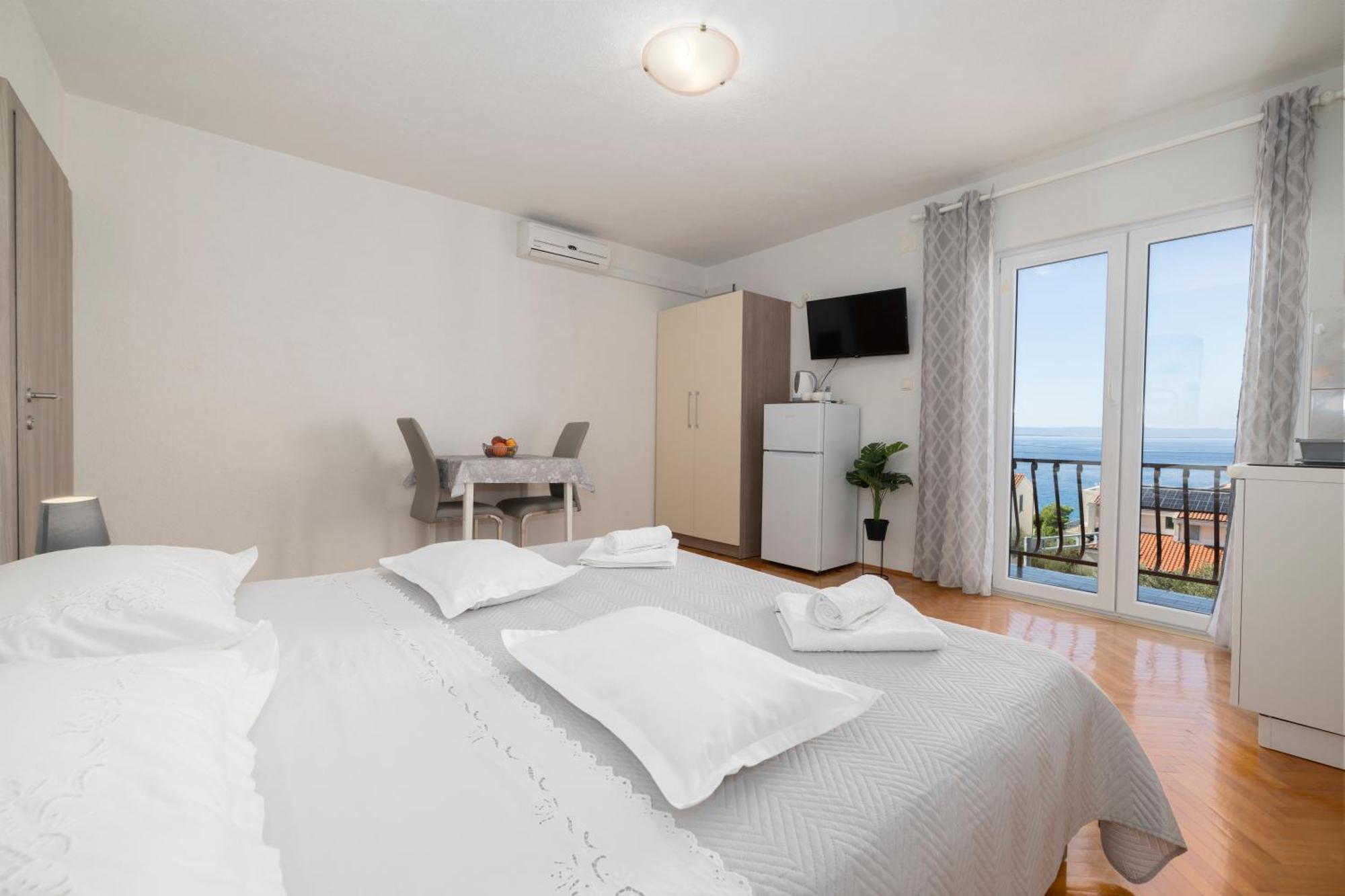 Apartmani Marta Tučepi Zewnętrze zdjęcie