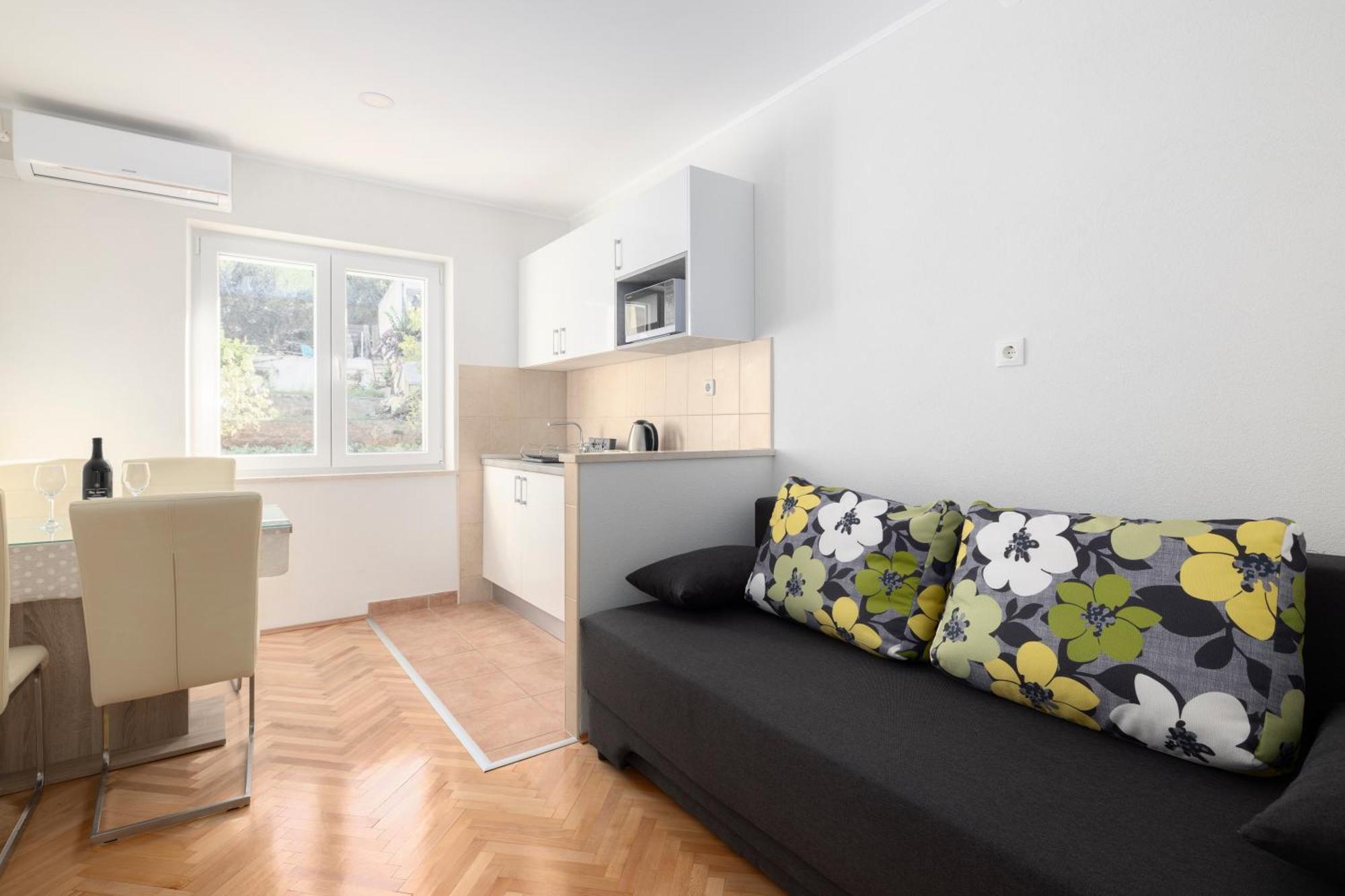 Apartmani Marta Tučepi Zewnętrze zdjęcie